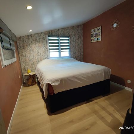 مبيت وإفطار Céreste Chambre Au Coeur Du Luberon المظهر الخارجي الصورة
