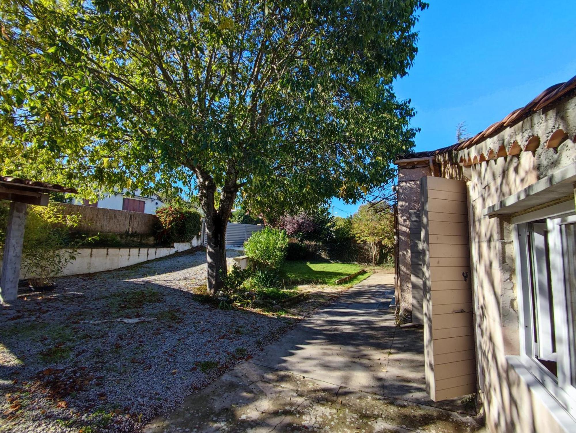 مبيت وإفطار Céreste Chambre Au Coeur Du Luberon المظهر الخارجي الصورة
